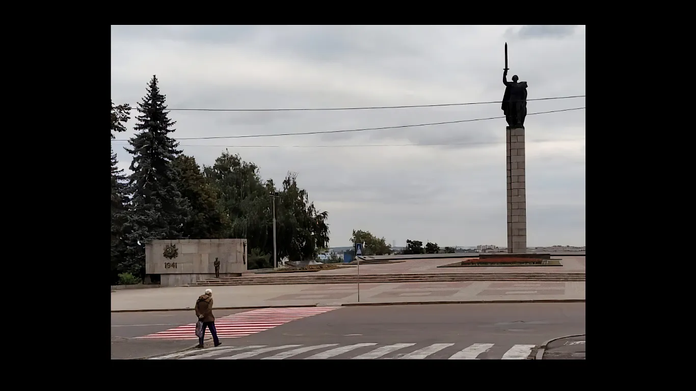 Image of "Dangerous Crossing" by Tetiana Kononenko (Tanta), size: 50х70 см, made of canvas, lacquer, print, print 1/20, Photos medium, from Sumy, part of the (In)visible city series, priced at $60